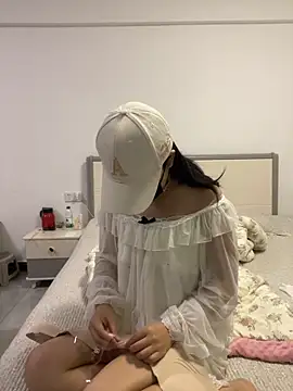 momo-wu online show from May 30, 5:21 pm