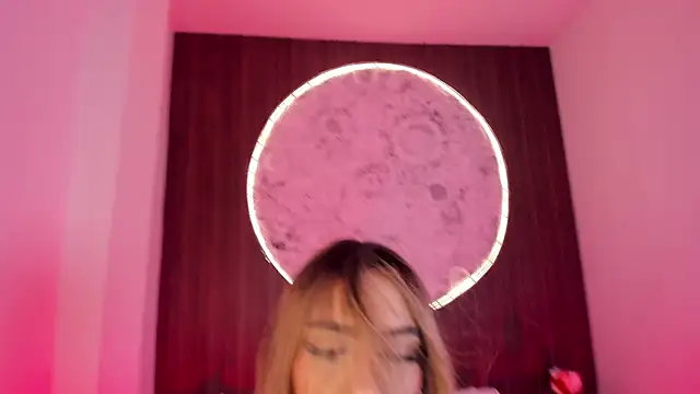 AmberRossee  online show from June 26, 9:52 pm