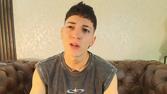 Gian Rossi online show from August 2, 2:48 pm