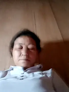 Snapshot of Orio-baby chatting on May 28, 5:05 am Orio-baby online show from May 28, 5:05 am