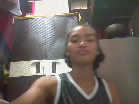 Snapshot of flirty_bella69 chatting on June 24, 3:11 pm flirty bella69 online show from June 24, 3:11 pm