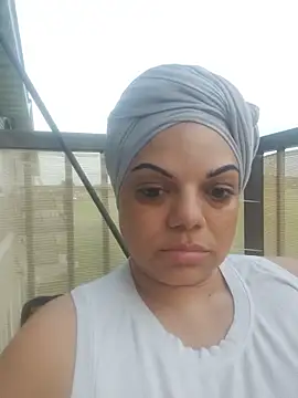 Snapshot of habibiforyou81 chatting on May 29, 1:14 am habibiforyou81 online show from May 29, 1:14 am
