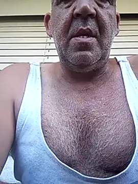 Snapshot of salvai chatting on May 28, 8:22 am salvai online show from May 28, 8:22 am