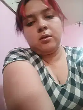 Snapshot of curvy_latina chatting on June 25, 5:06 pm curvy latina online show from June 25, 5:06 pm