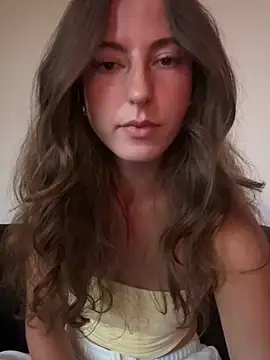 gymgirllaura online show from July 7, 6:01 pm