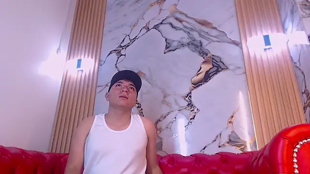Snapshot of Felipe_Rey chatting on May 27, 7:44 pm Felipe Rey online show from May 27, 7:44 pm