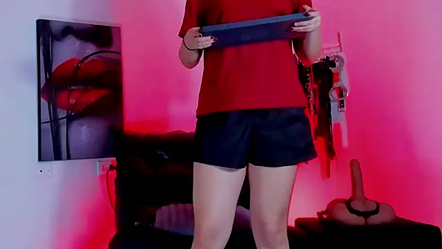 Snapshot of SageStone chatting on July 2, 7:42 pm SageStone online show from July 2, 7:42 pm