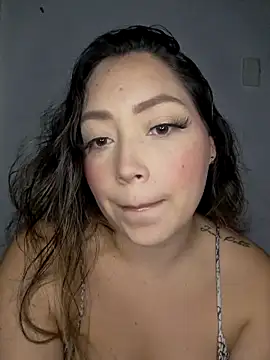 Snapshot of Heidy-cute chatting on June 14, 4:14 am Heidy-cute online show from June 14, 4:14 am