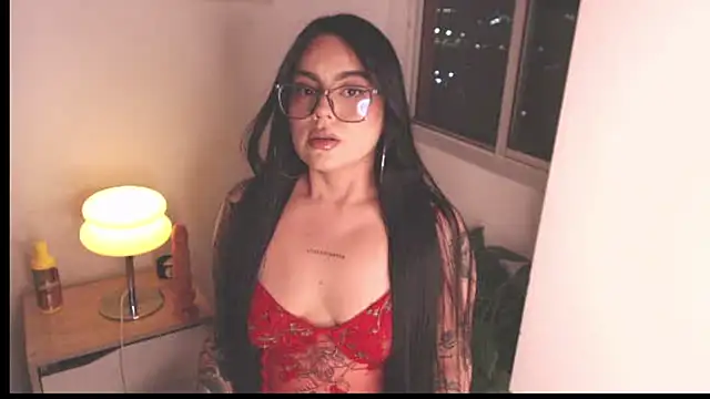 Snapshot of April_sutra chatting on July 9, 12:04 am April sutra online show from July 9, 12:04 am