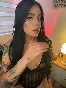 Snapshot of April_sutra chatting on July 9, 10:47 pm April sutra online show from July 9, 10:47 pm