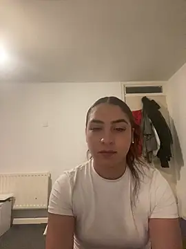 Snapshot of naomiiii55 chatting on June 10, 11:57 pm naomiiii55 online show from June 10, 11:57 pm