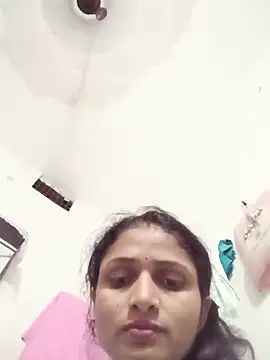 Snapshot of priya_970 chatting on May 28, 4:37 pm priya 970 online show from May 28, 4:37 pm
