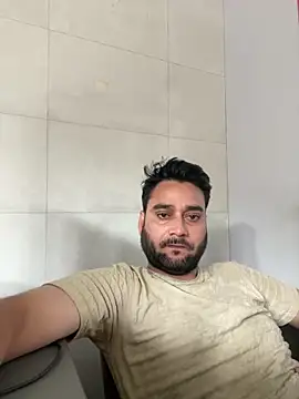 VBRAWN01 online show from June 19, 12:09 pm