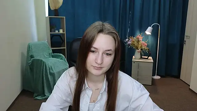 Snapshot of LeishaChamblee chatting on May 31, 6:21 am LeishaChamblee online show from May 31, 6:21 am