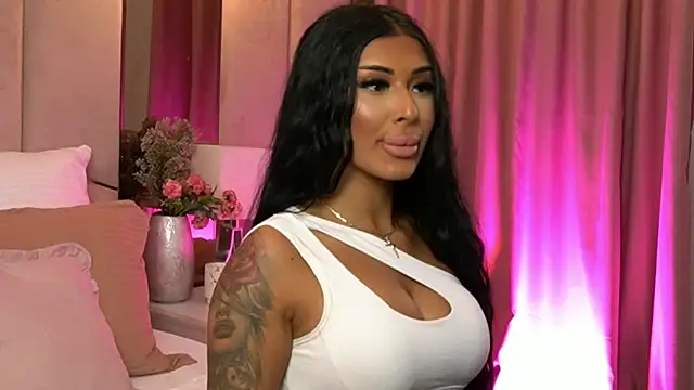 LaylaVixenn online show from June 26, 6:29 am