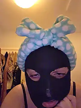 lisakuba online show from June 2, 4:58 am
