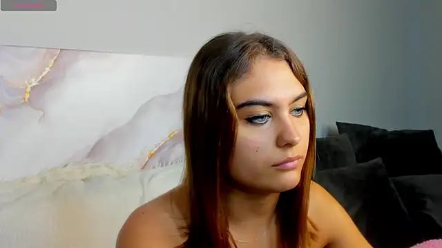 Snapshot of Sinti_Phillips chatting on July 24, 12:19 am Sinti Phillips online show from July 24, 12:19 am