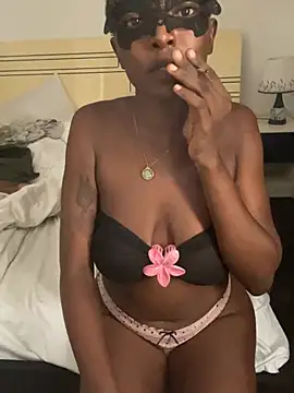 Honeybeespecial online show from June 28, 9:15 am
