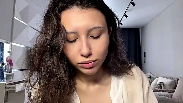 Snapshot of Alicekitty67 chatting on July 15, 7:13 am Alicekitty67 online show from July 15, 7:13 am