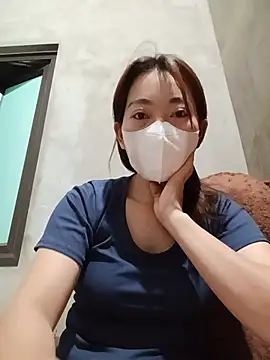 -Trinina- online show from June 26, 2:10 pm