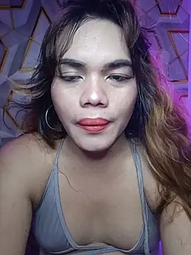 Snapshot of mikhay101 chatting on June 17, 8:21 pm mikhay101 online show from June 17, 8:21 pm