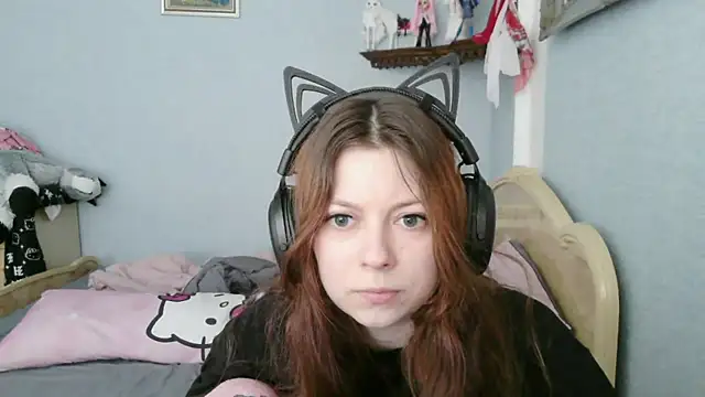 Snapshot of AlessiaViolet chatting on June 30, 9:21 am AlessiaViolet online show from June 30, 9:21 am