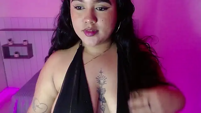 Snapshot of Betty_Boob_ chatting on May 29, 10:52 pm Betty Boob online show from May 29, 10:52 pm