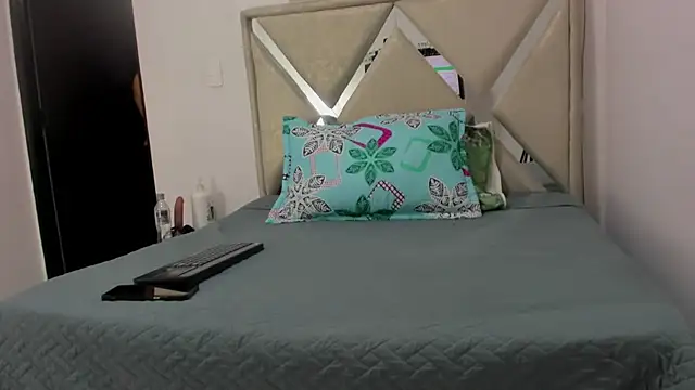 Lucas cruz1 online show from July 2, 3:06 am