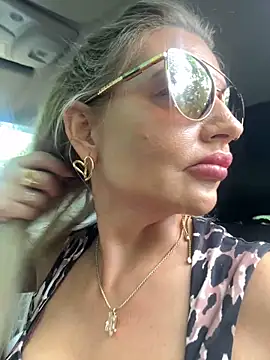 szexicicamica online show from July 2, 9:37 am