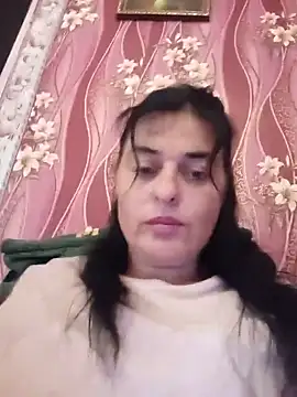 Snapshot of MilashkaXX chatting on May 29, 11:52 am MilashkaXX online show from May 29, 11:52 am