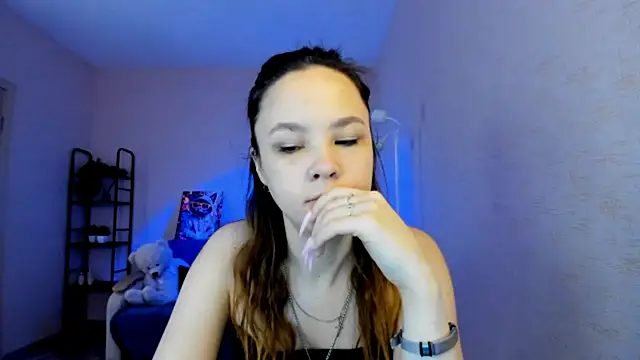 MirandaHolms online show from June 14, 3:30 am
