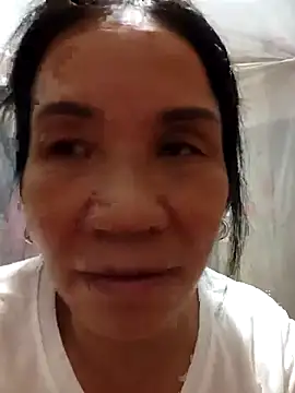 Snapshot of Yuen123y chatting on May 30, 2:25 pm Yuen123y online show from May 30, 2:25 pm
