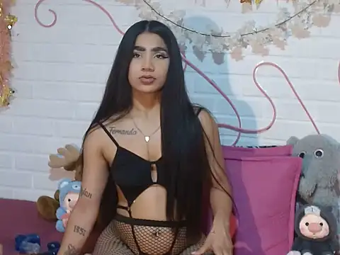 Snapshot of IreneSaez333 chatting on June 27, 4:06 am IreneSaez333 online show from June 27, 4:06 am