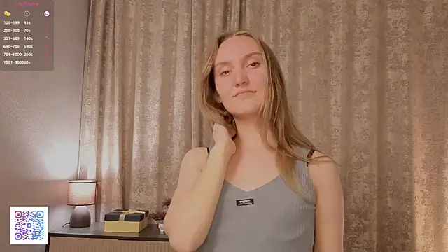 Snapshot of JenevaLitalien chatting on June 25, 6:12 pm JenevaLitalien online show from June 25, 6:12 pm