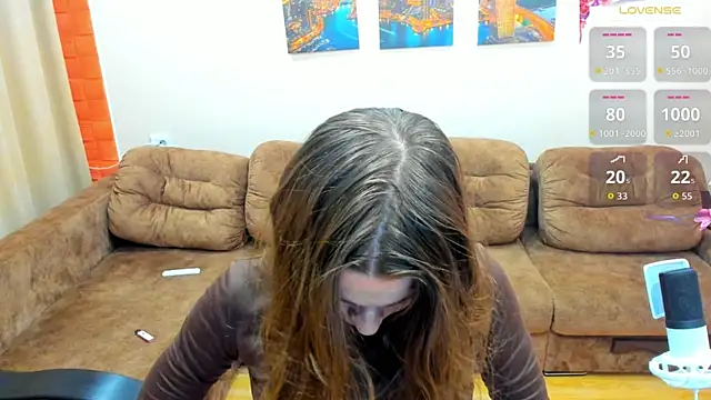 VerhiniaMaua online show from July 20, 9:28 pm