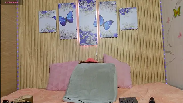 Moonceleste online show from June 22, 1:07 am