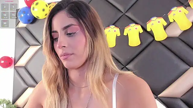 AdrianaHarlow online show from July 18, 6:23 pm