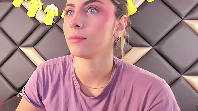 AdrianaHarlow online show from July 19, 12:31 pm