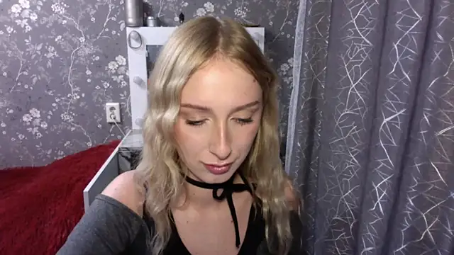 JennaLomeri online show from June 15, 3:47 pm