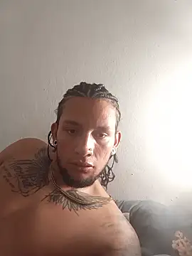 Snapshot of boyrolo24 chatting on June 2, 12:29 pm boyrolo24 online show from June 2, 12:29 pm