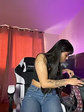 Candy ec online show from July 7, 5:28 pm