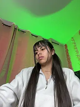 Candy ec online show from July 20, 1:35 pm