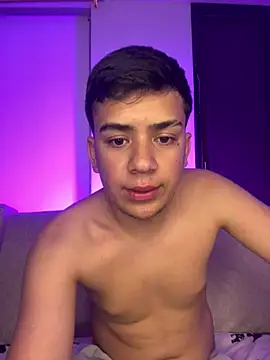 Dylan KatteLive online show from August 2, 11:25 pm