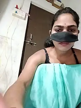 Snapshot of savita97567 chatting on July 20, 10:39 am savita97567 online show from July 20, 10:39 am