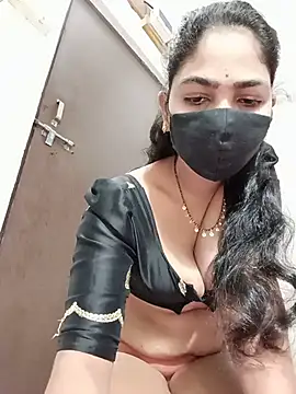 Snapshot of savita97567 chatting on July 28, 1:56 am savita97567 online show from July 28, 1:56 am