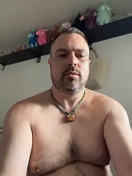 Snapshot of paddedcub82 chatting on July 13, 3:37 pm paddedcub82 online show from July 13, 3:37 pm