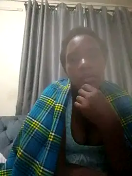 Snapshot of Creamymom4 chatting on May 30, 6:38 pm Creamymom4 online show from May 30, 6:38 pm