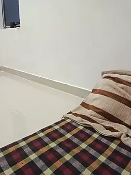 Snapshot of cute_dipti chatting on August 2, 2:48 pm cute dipti online show from August 2, 2:48 pm