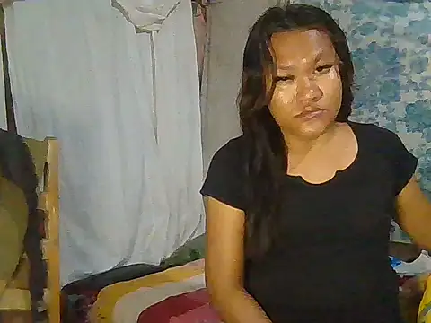 Snapshot of miyalicious chatting on June 19, 1:15 pm miyalicious online show from June 19, 1:15 pm