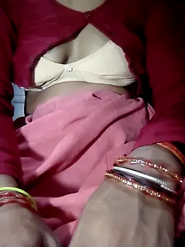 Aarti9080 online show from June 17, 6:31 pm